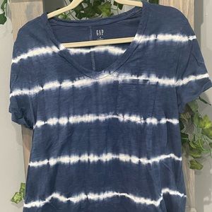 Gap- tie-dyed shirt- M